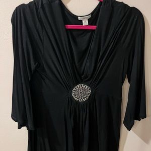Women’s Cache Top Black 3/4 Bell Sleeves V-Neck Rhinestone Accent Size Medium